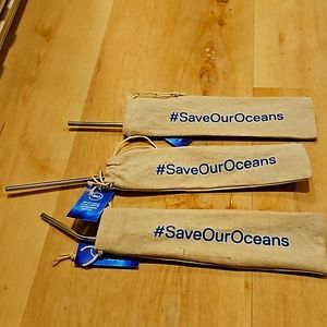 Metal straws sets of 2. Save the ocean